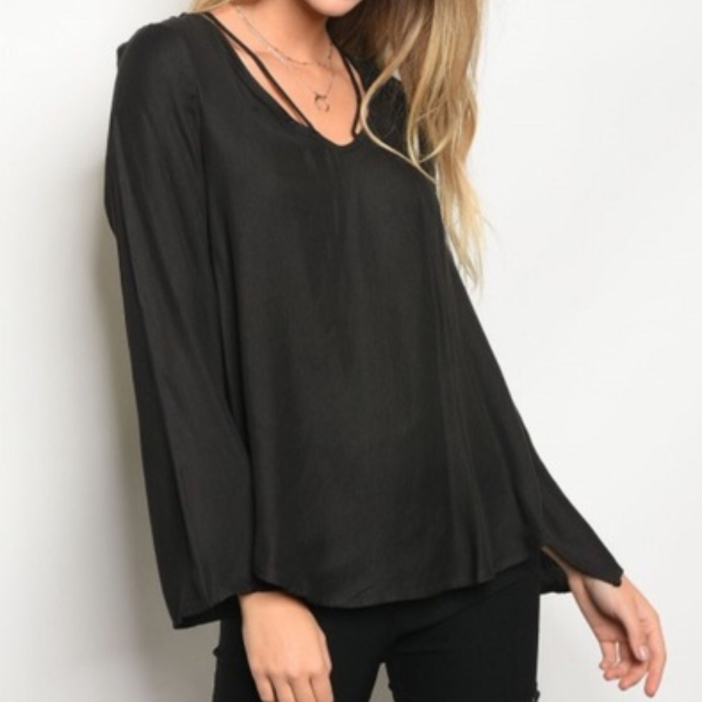 🔥4 for $15🔥Flowy Bell Sleeve Soft Tunic Top - Picture 2 of 6